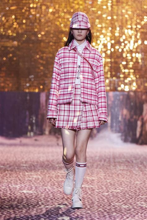 dior fall 21 shanghai